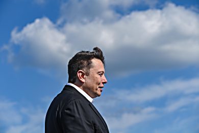 Musk con un tweet affossa i Bitcoin