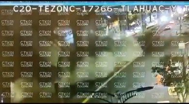 Città del Messico, ponte crolla sulle auto | video