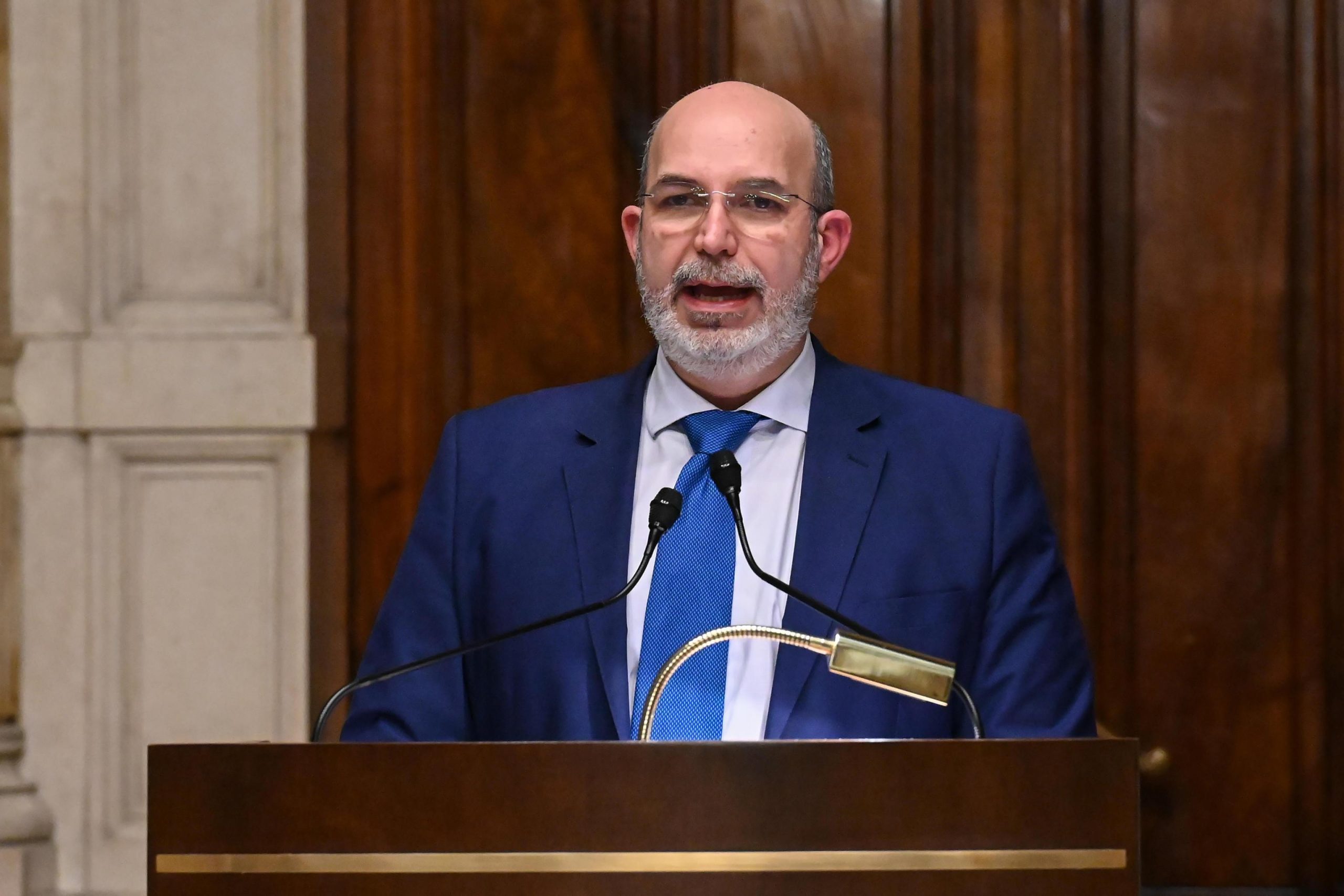 I dubbi sul conto «privato» del M5S da 7 milioni di euro