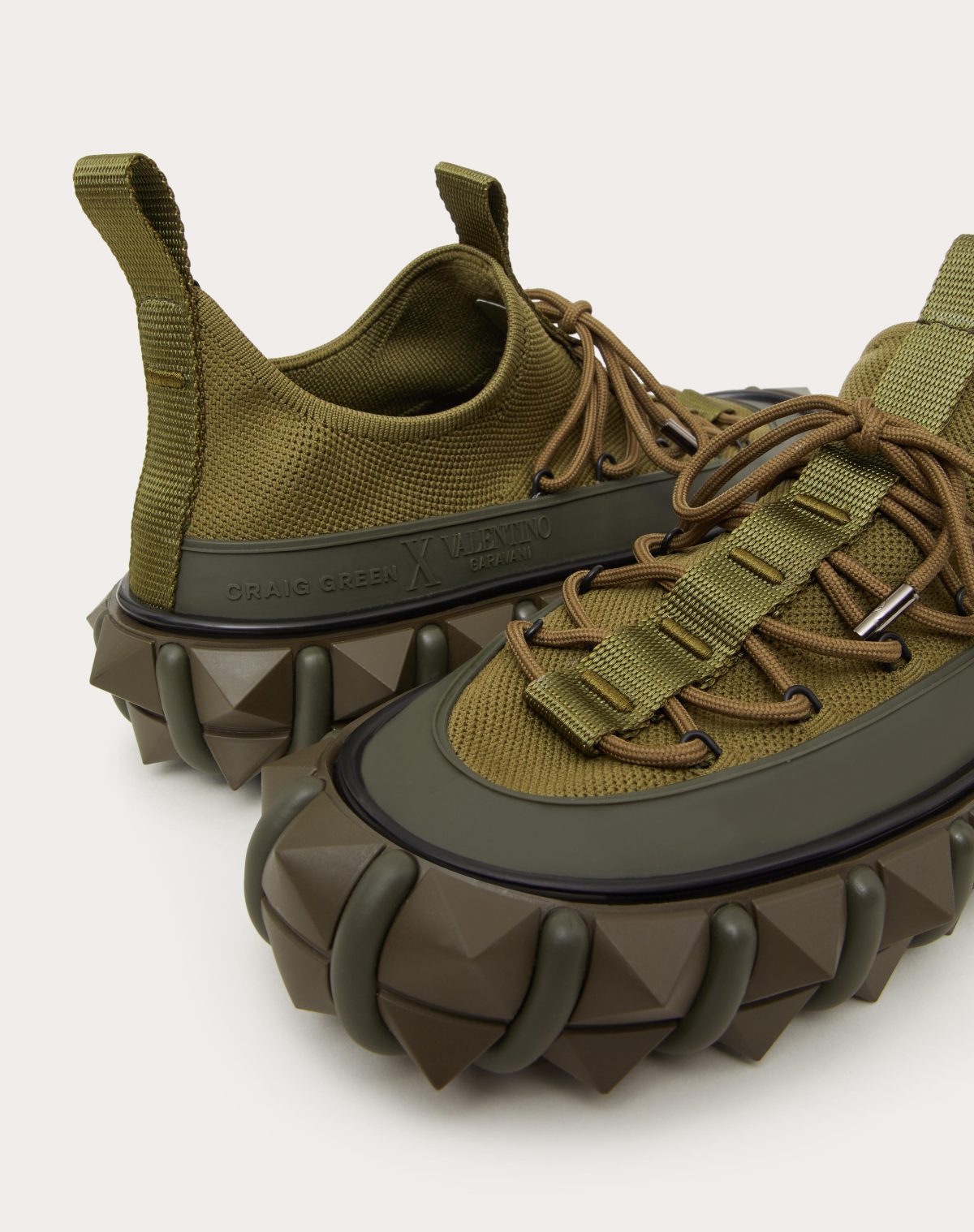 Galleria foto 'Valentino Garavani Rockstud X: il progetto con Craig Green' - foto 3