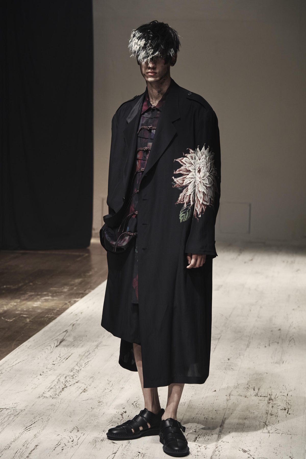 Galleria foto 'Yohji Yamamoto and his look on the world to come' - foto 7