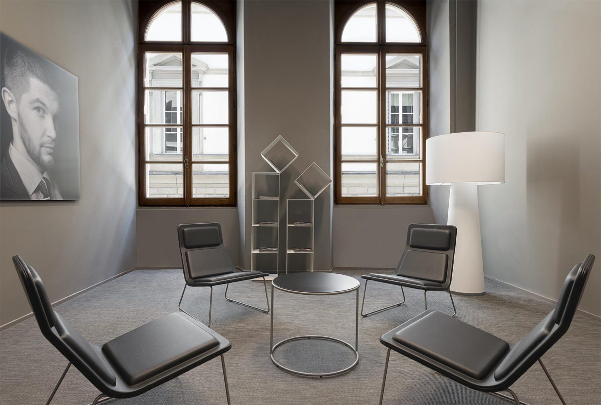 Galleria foto 'Marangoni Firenze inaugura tre progetti con Etro, Versace e YNAP' - foto 7