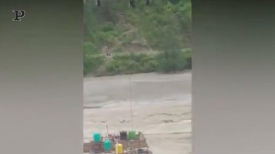 Alluvione in Nepal, le impressionanti immagini riprese dall’alto | video