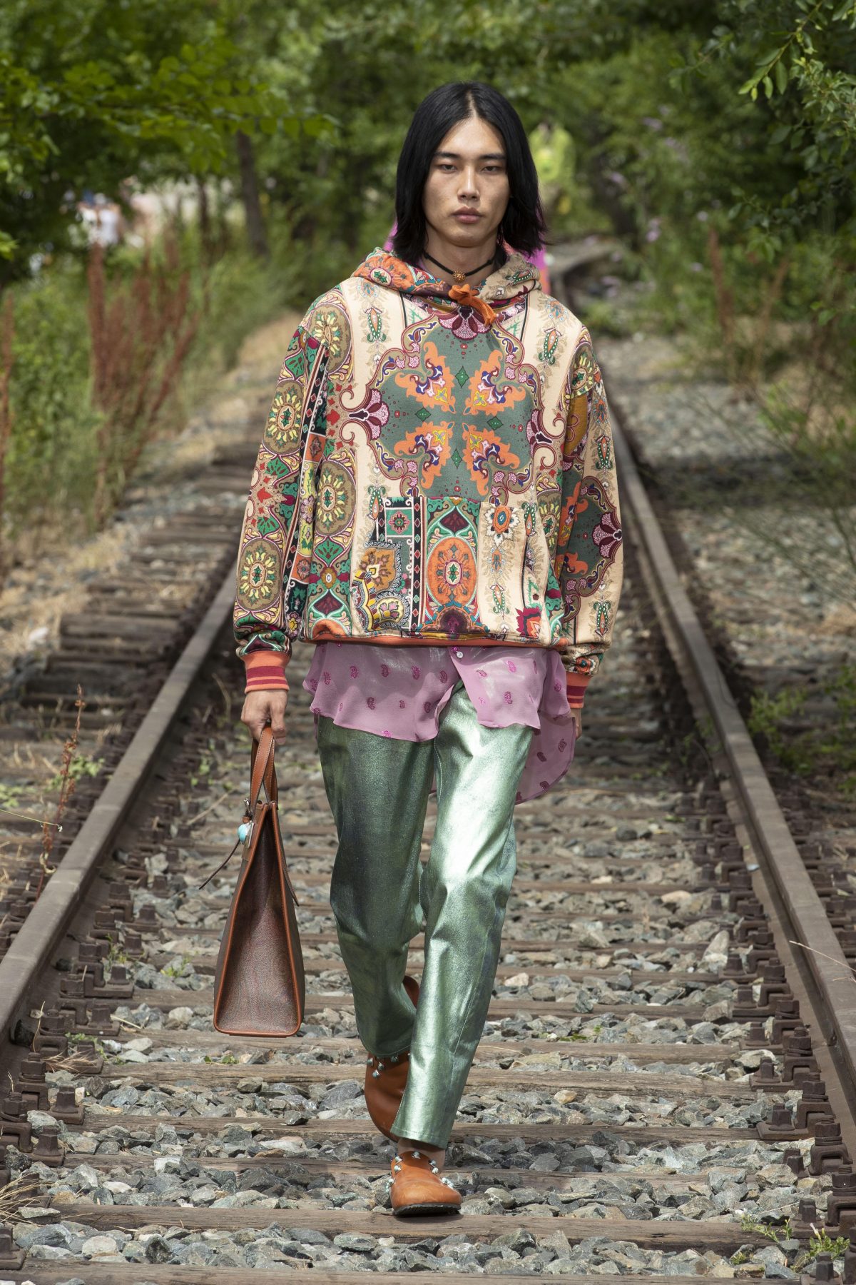 Galleria foto 'Il nomade Glam Rock di Etro' - foto 8