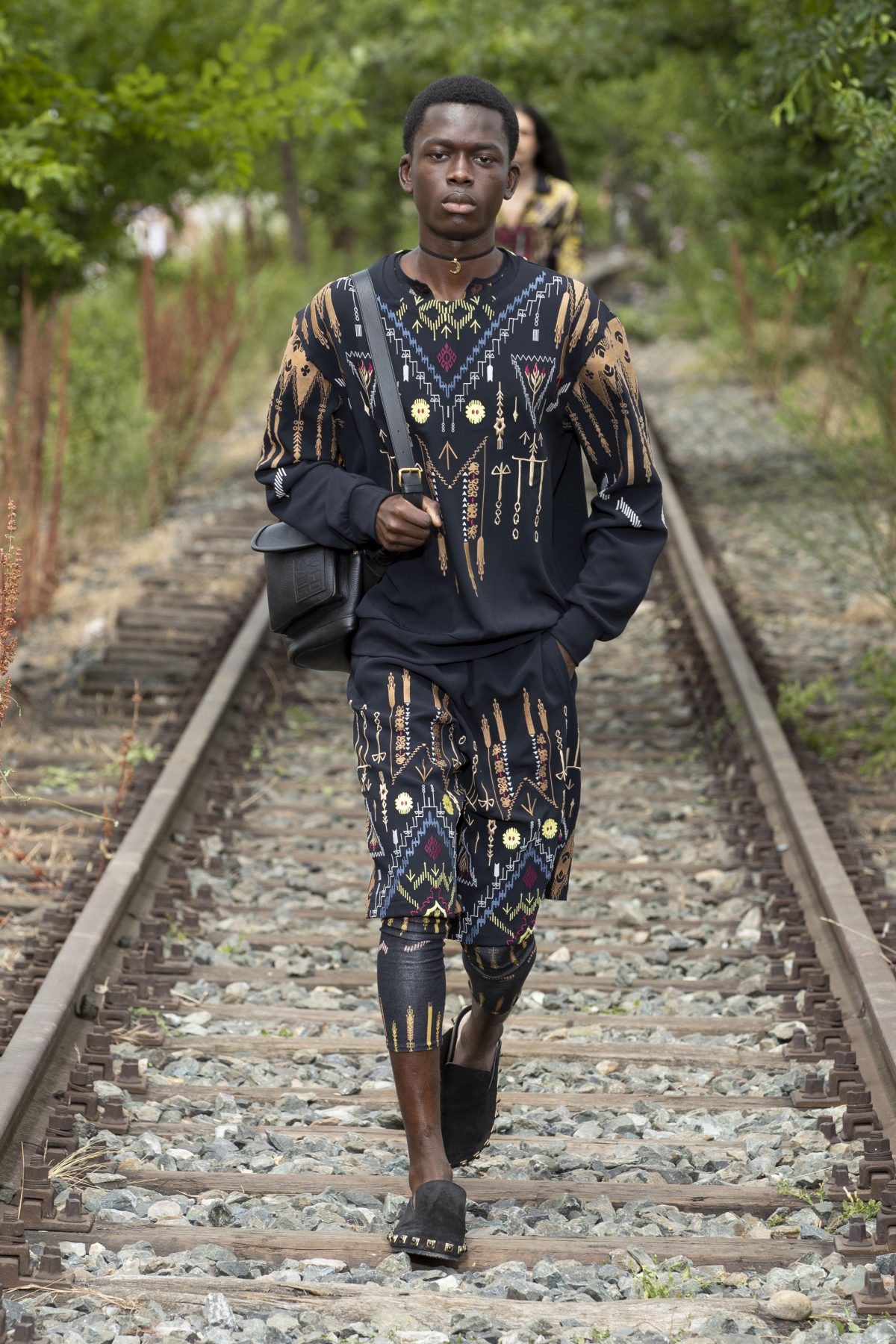 Galleria foto 'Il nomade Glam Rock di Etro' - foto 3