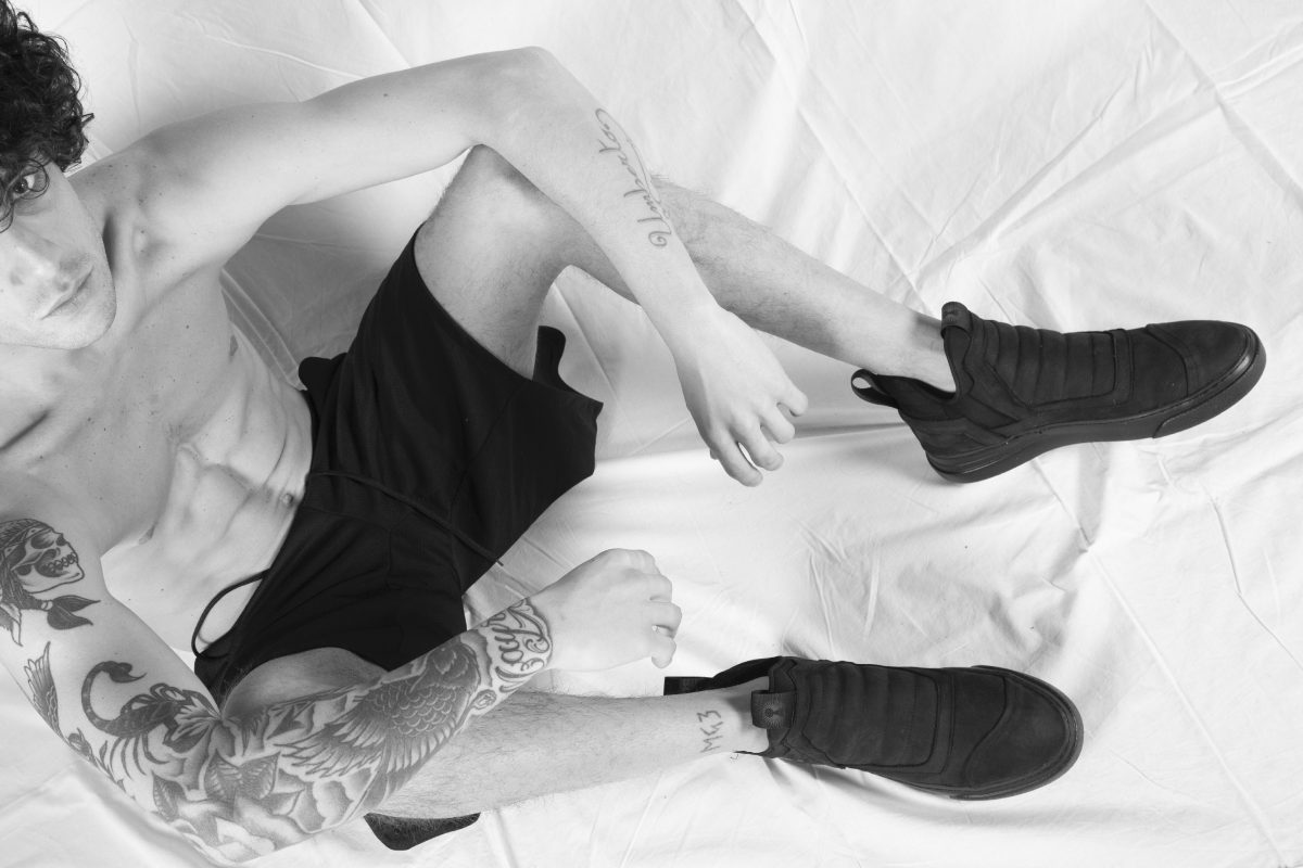 Galleria foto 'Sandali e sneakers, i must-have di Bruno Bordese. Ecco come sceglierli' - foto 2