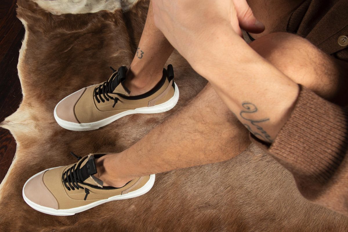 Galleria foto 'Sandali e sneakers, i must-have di Bruno Bordese. Ecco come sceglierli' - foto 5