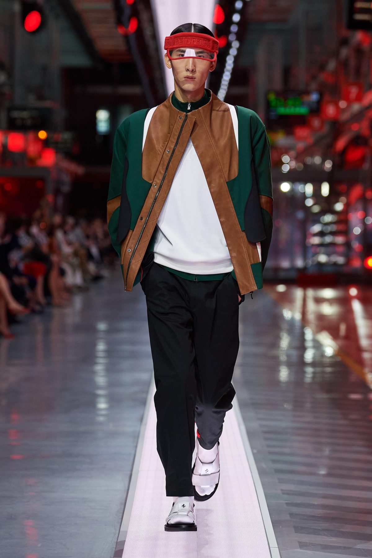 Galleria foto 'La prima collezione Ferrari debutta a Maranello in catena di montaggio' - foto 50