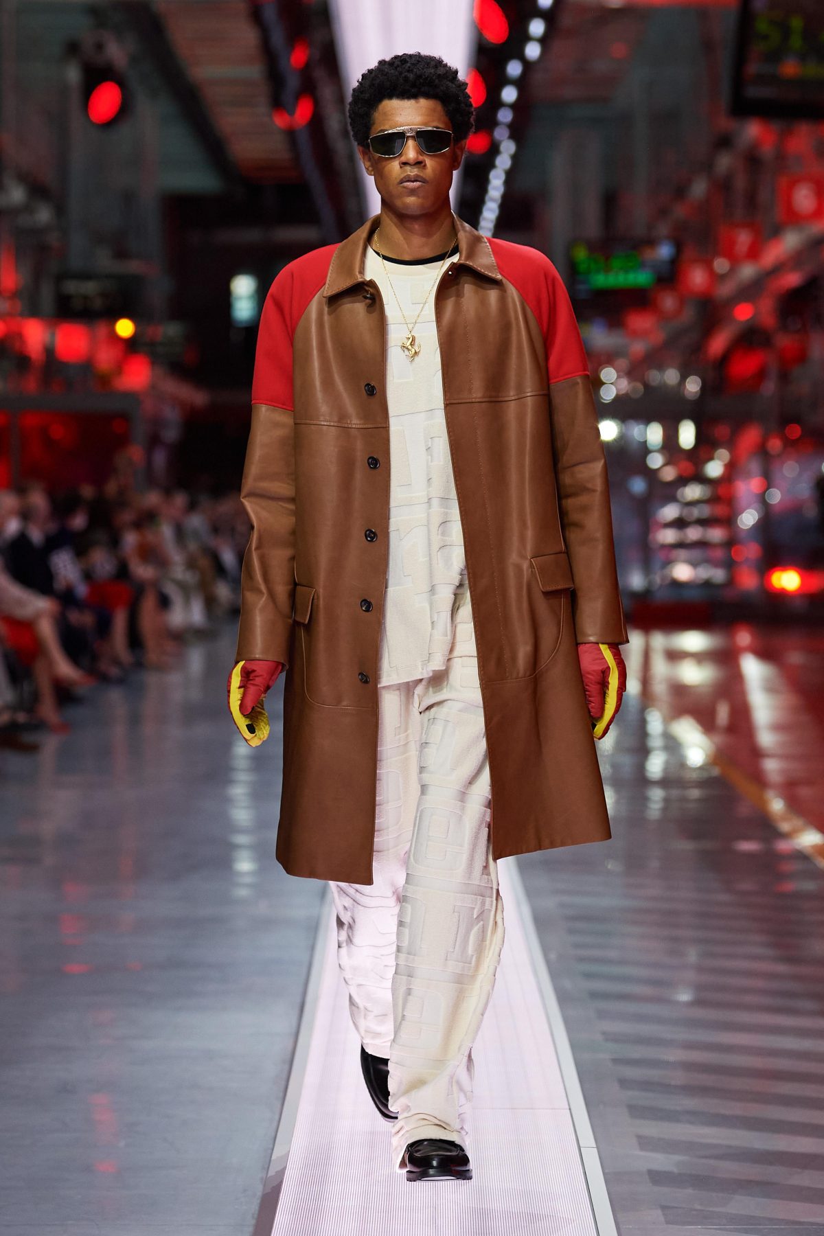 Galleria foto 'La prima collezione Ferrari debutta a Maranello in catena di montaggio' - foto 48