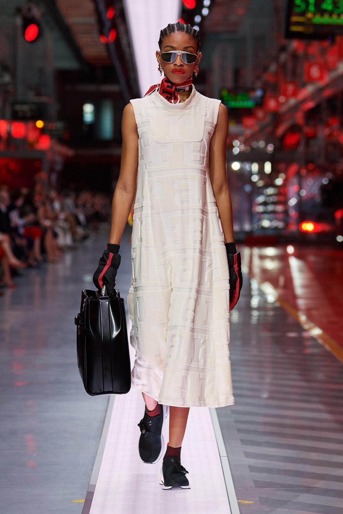 Galleria foto 'La prima collezione Ferrari debutta a Maranello in catena di montaggio' - foto 47