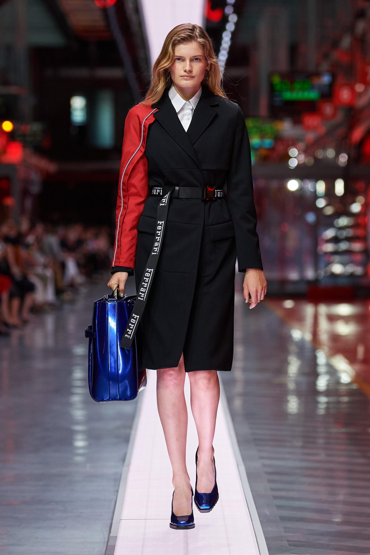 Galleria foto 'La prima collezione Ferrari debutta a Maranello in catena di montaggio' - foto 13