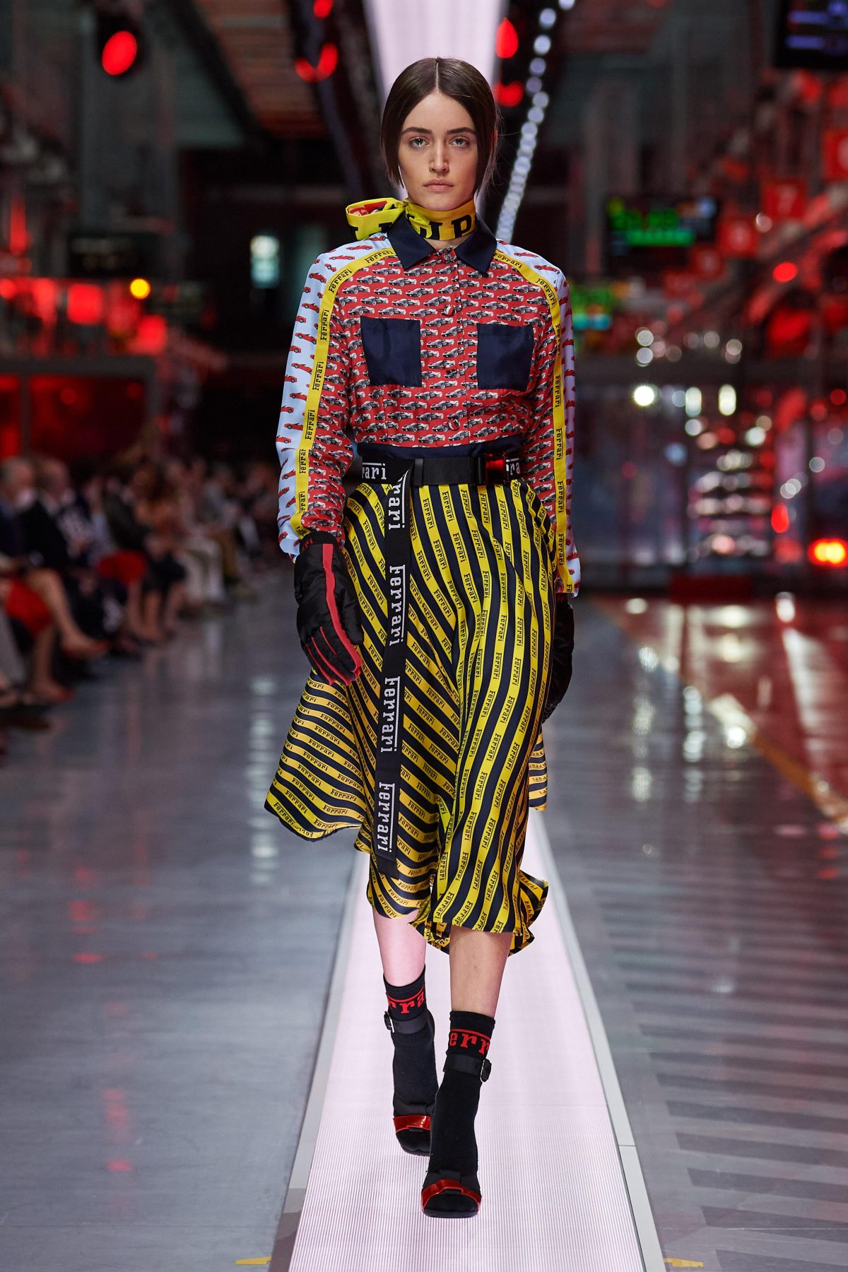 Galleria foto 'La prima collezione Ferrari debutta a Maranello in catena di montaggio' - foto 15