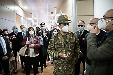 Figliuolo apre alla terza dose di vaccino (e alla fine del suo lavoro)