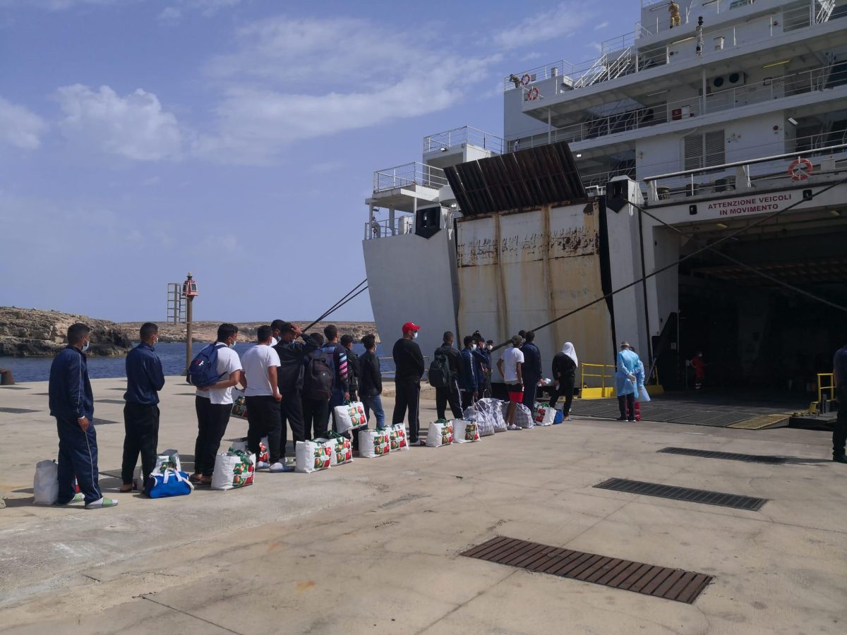 Galleria foto '«Io, poliziotto a Lampedusa»' - foto 9