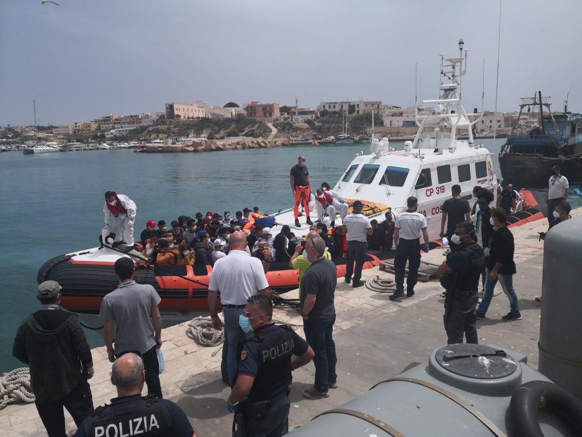 Galleria foto '«Io, poliziotto a Lampedusa»' - foto 6