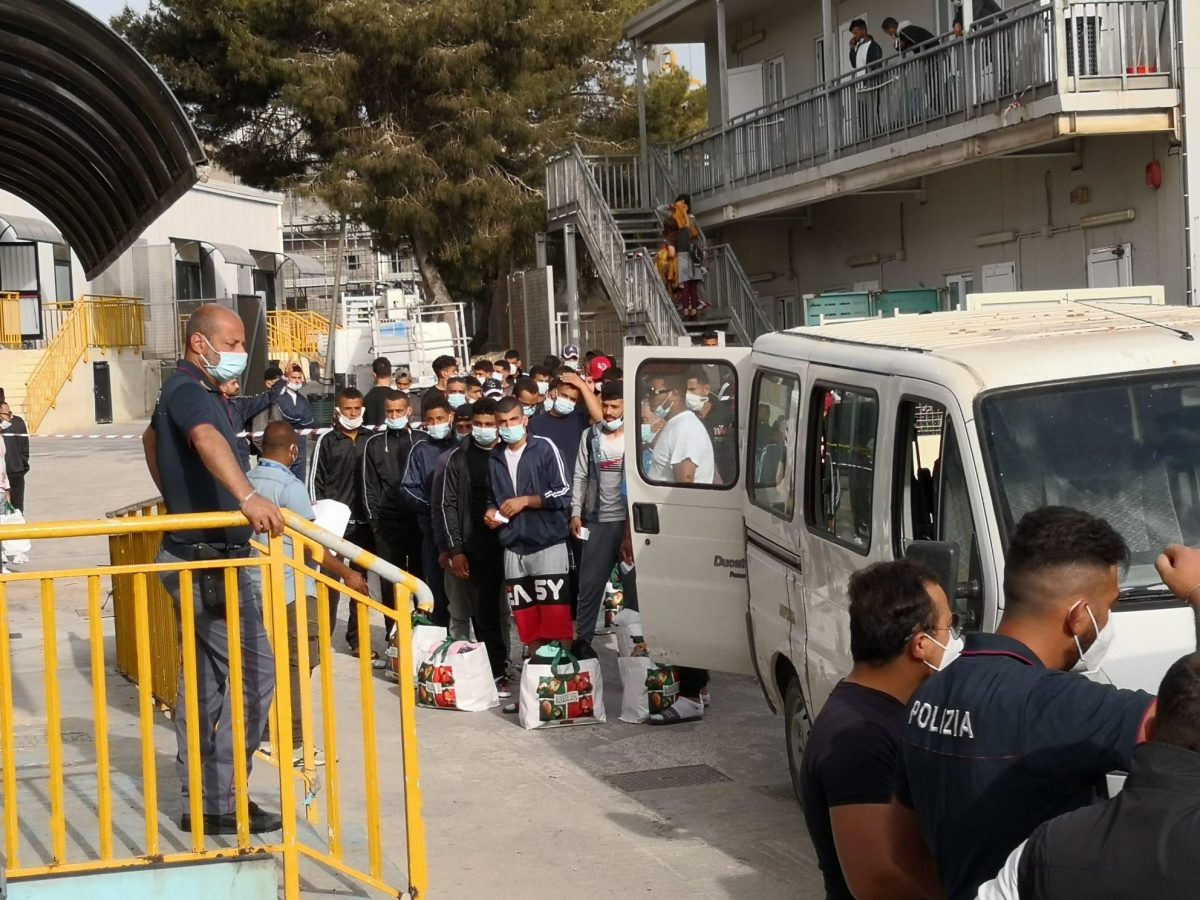 Galleria foto '«Io, poliziotto a Lampedusa»' - foto 5