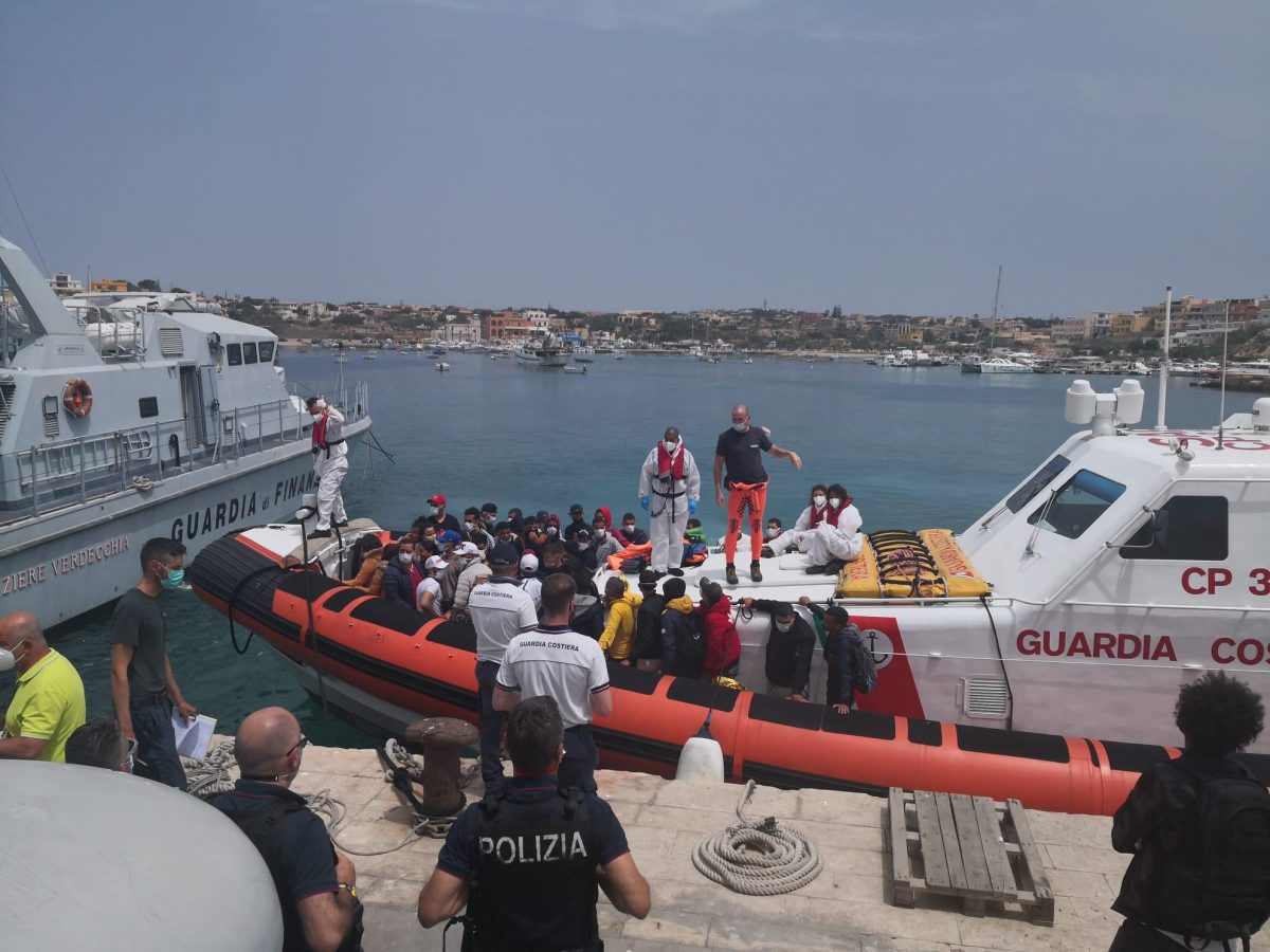 Galleria foto '«Io, poliziotto a Lampedusa»' - foto 4