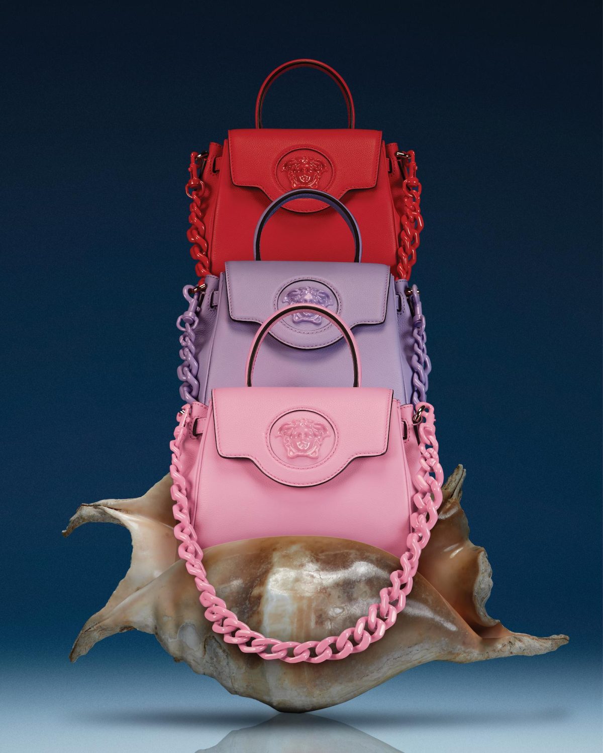 Galleria foto '«Versace La Vacanza», firmata da Donatella e Allegra Beck Versace' - foto 7