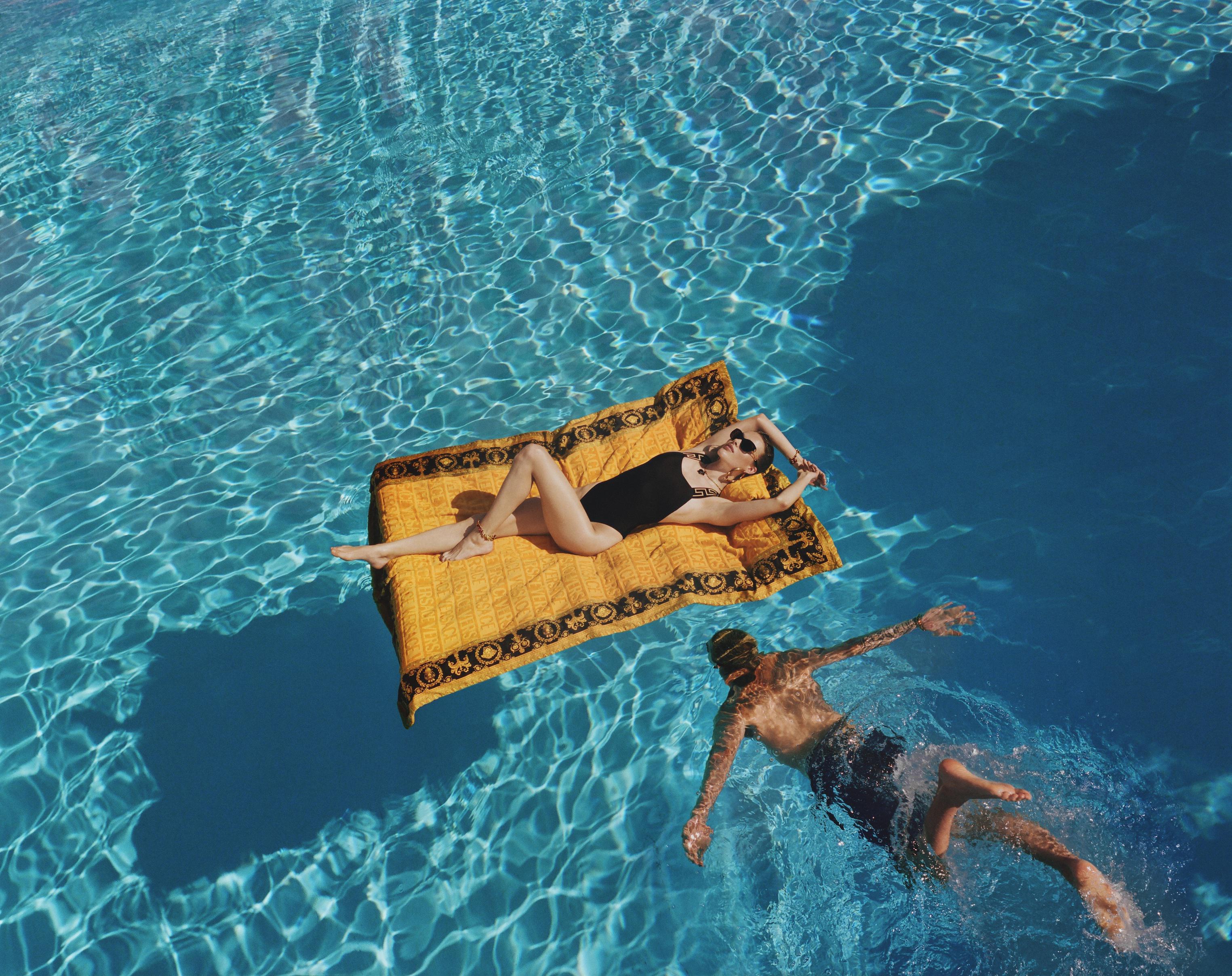 «Versace La Vacanza», firmata da Donatella e Allegra Beck Versace «Versace La Vacanza», firmata da Donatella e Allegra Beck Versace