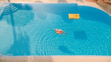 «Versace La Vacanza», firmata da Donatella e Allegra Beck Versace