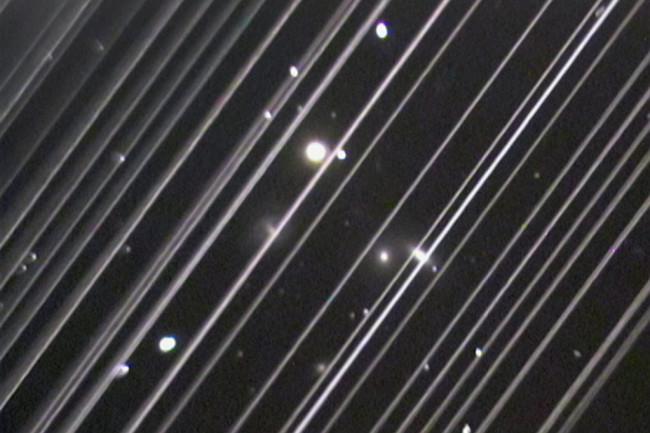 Troppi satelliti e rifiuti; oscurato lo spazio ai telescopi
