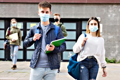 L’omertà dei giovani rende impossibile il tracciamento del Covid