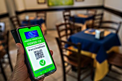Green Pass: come scaricarlo e cosa fare se non arrivano i codici