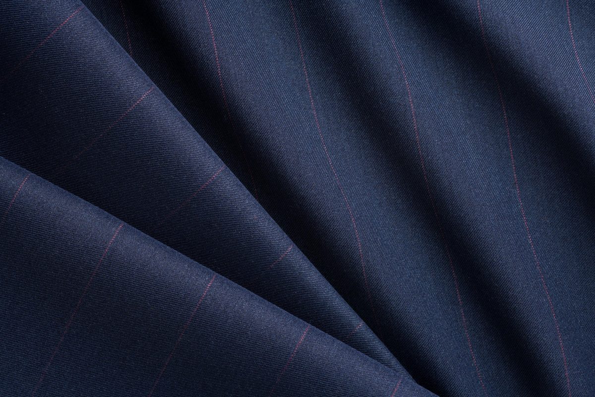 Galleria foto 'Metamorfosi genetica per i tessuti di abiti-design tecnologici e sostenibili' - foto 3