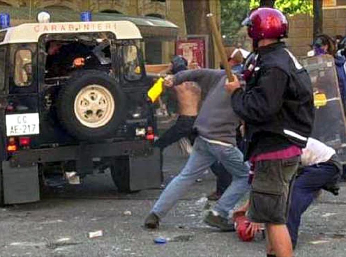 Galleria foto '20 anni fa il G8 di Genova, che non è servito a nulla' - foto 7