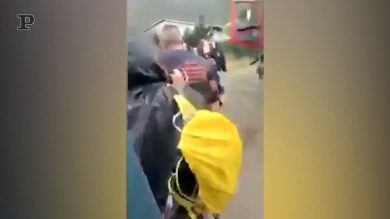 Val di Susa, camionista affronta gli attivisti No Tav | video