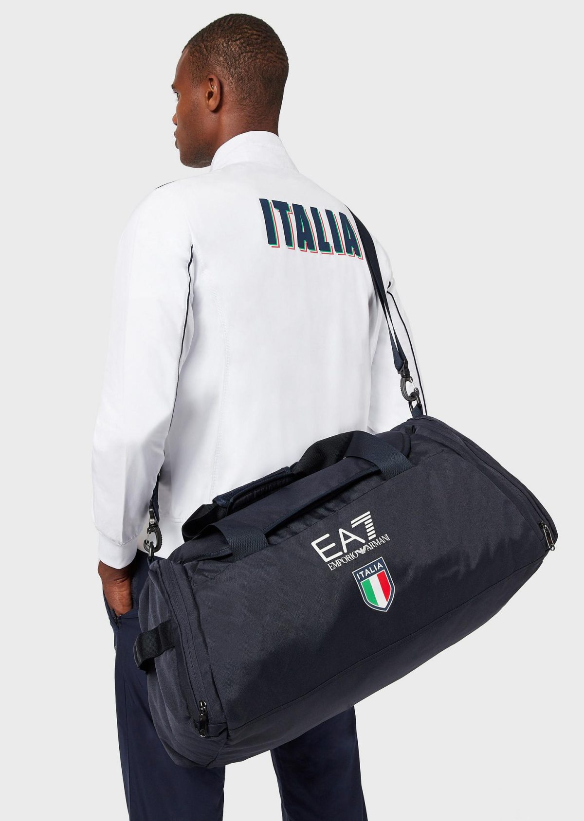 Galleria foto 'Forza Azzurri! Adesso verso la bandiera a cinque cerchi Olimpici (sempre vestiti da Armani)' - foto 9