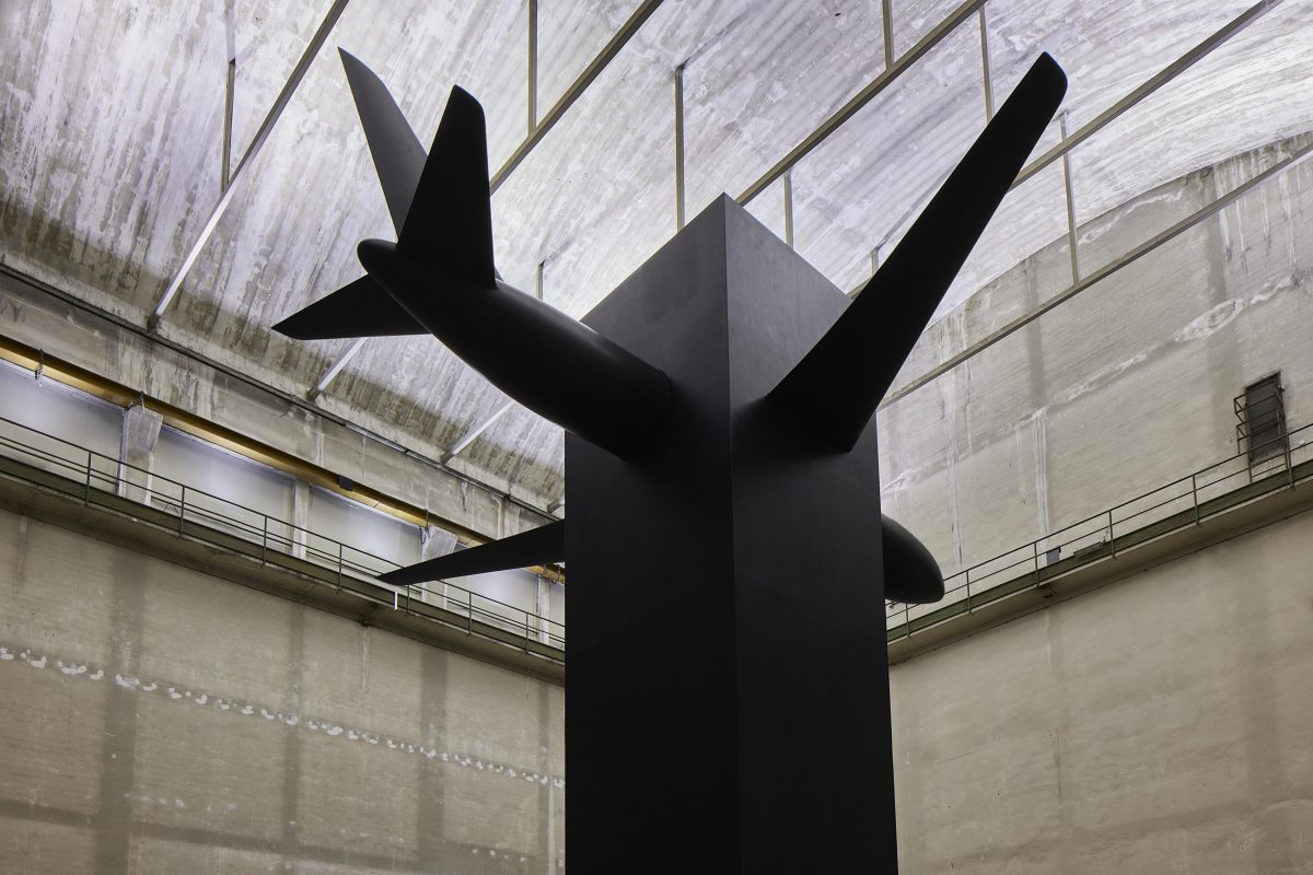 Galleria foto '«Breath Ghosts Blind». Le opere di Cattelan in mostra al Pirelli HangarBicocca' - foto 5