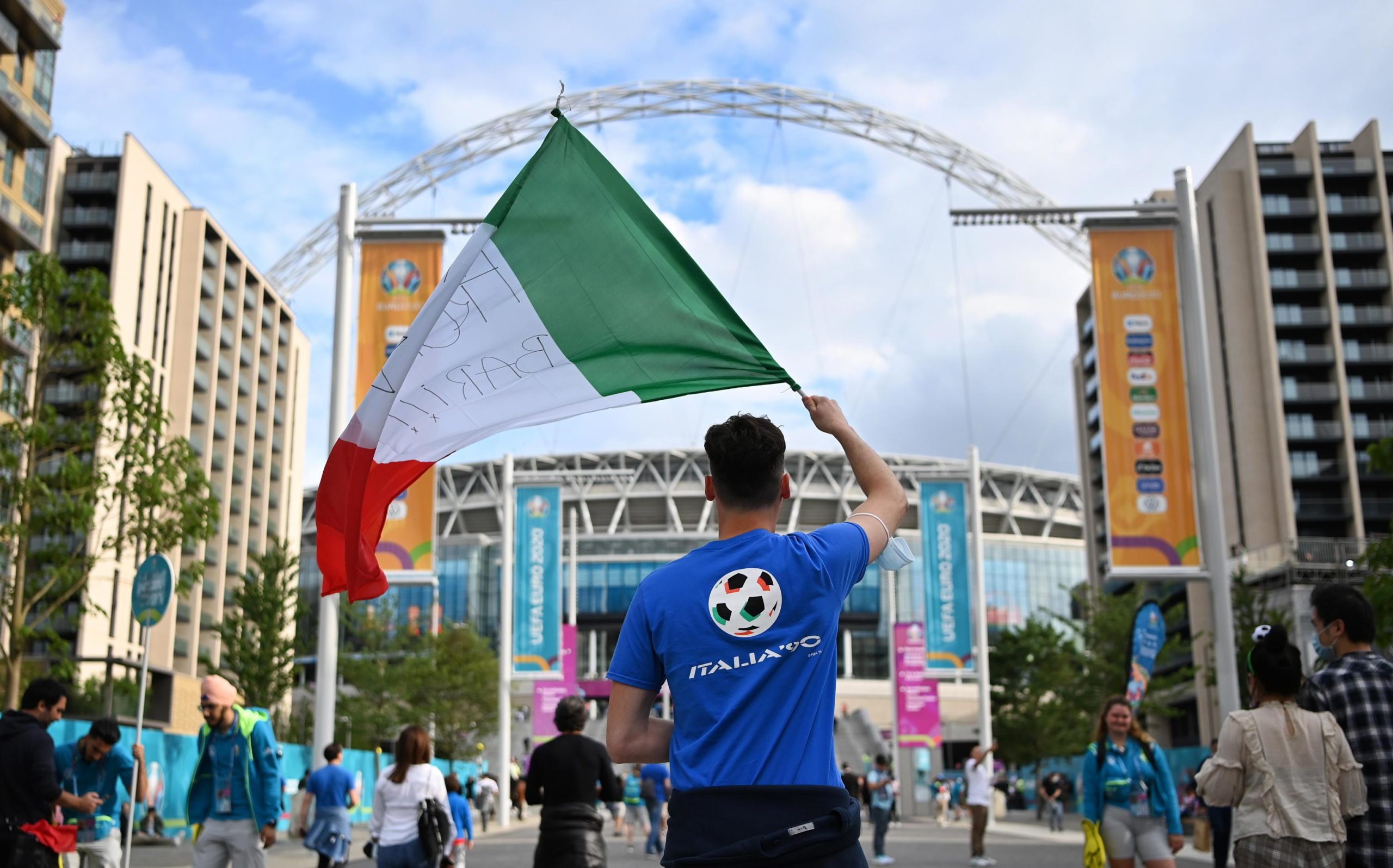 Europeo, quanti saranno i tifosi italiani a Wembley Europeo, quanti saranno i tifosi italiani a Wembley