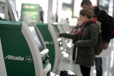 Stop ad Alitalia, dal 26 agosto in vendita i biglietti di Ita