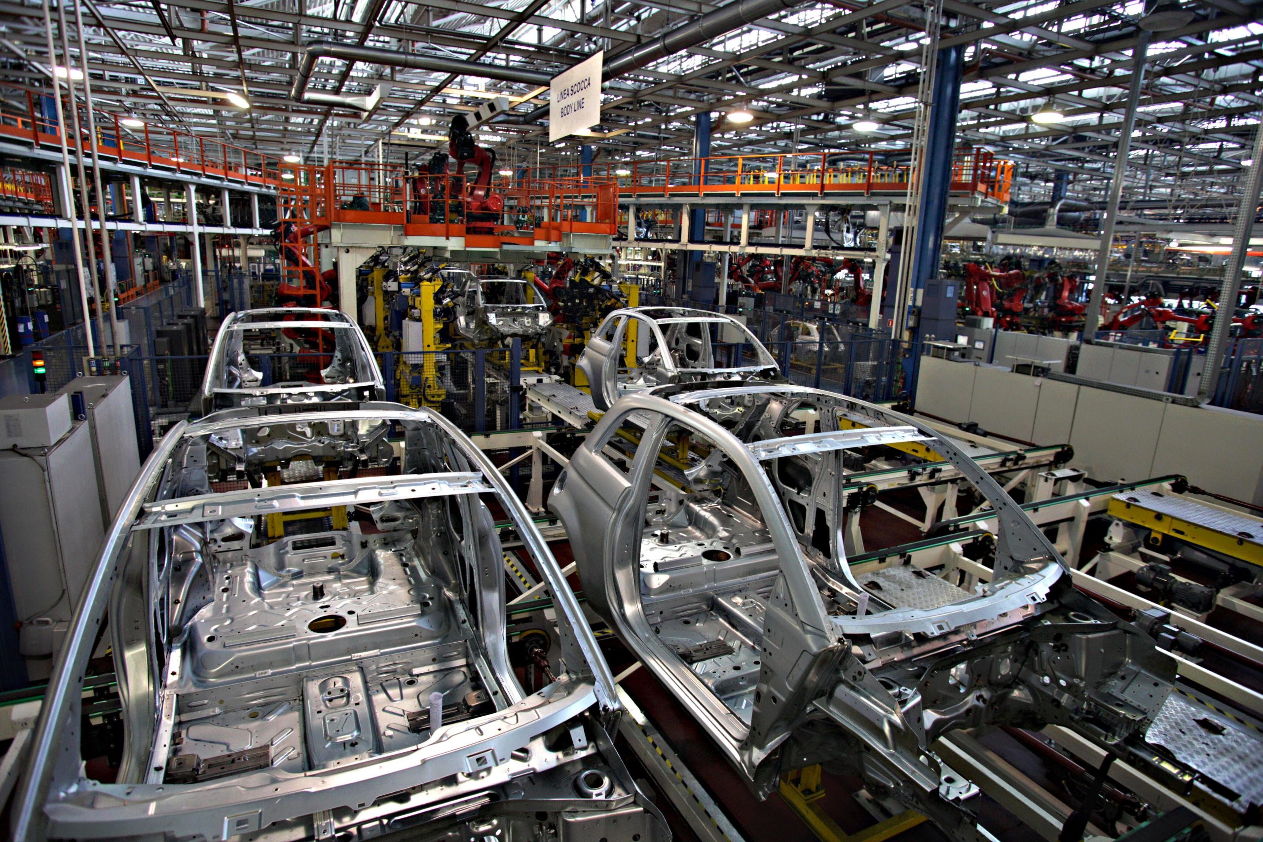 Non sparate sull’impresa che scappa