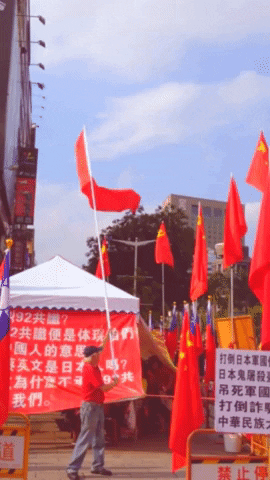 Con la pandemia l’Occidente è più simile alla Cina Con la pandemia l’Occidente è più simile alla Cina