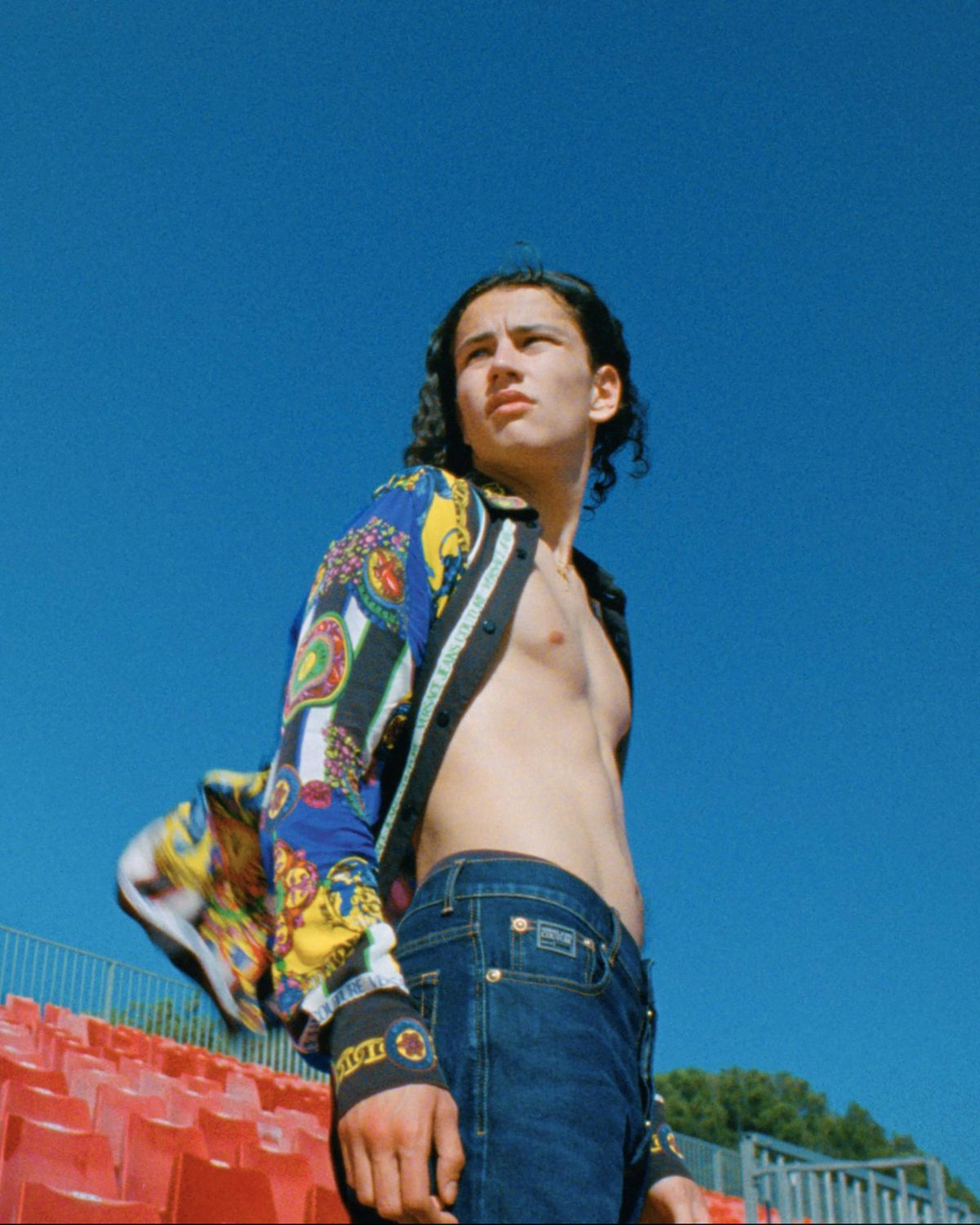 Galleria foto 'La libertà oggi, secondo tre giovani artisti in collaborazione con Versace Jeans Couture' - foto 10