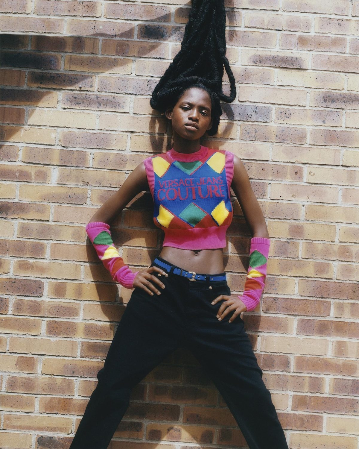 Galleria foto 'La libertà oggi, secondo tre giovani artisti in collaborazione con Versace Jeans Couture' - foto 4