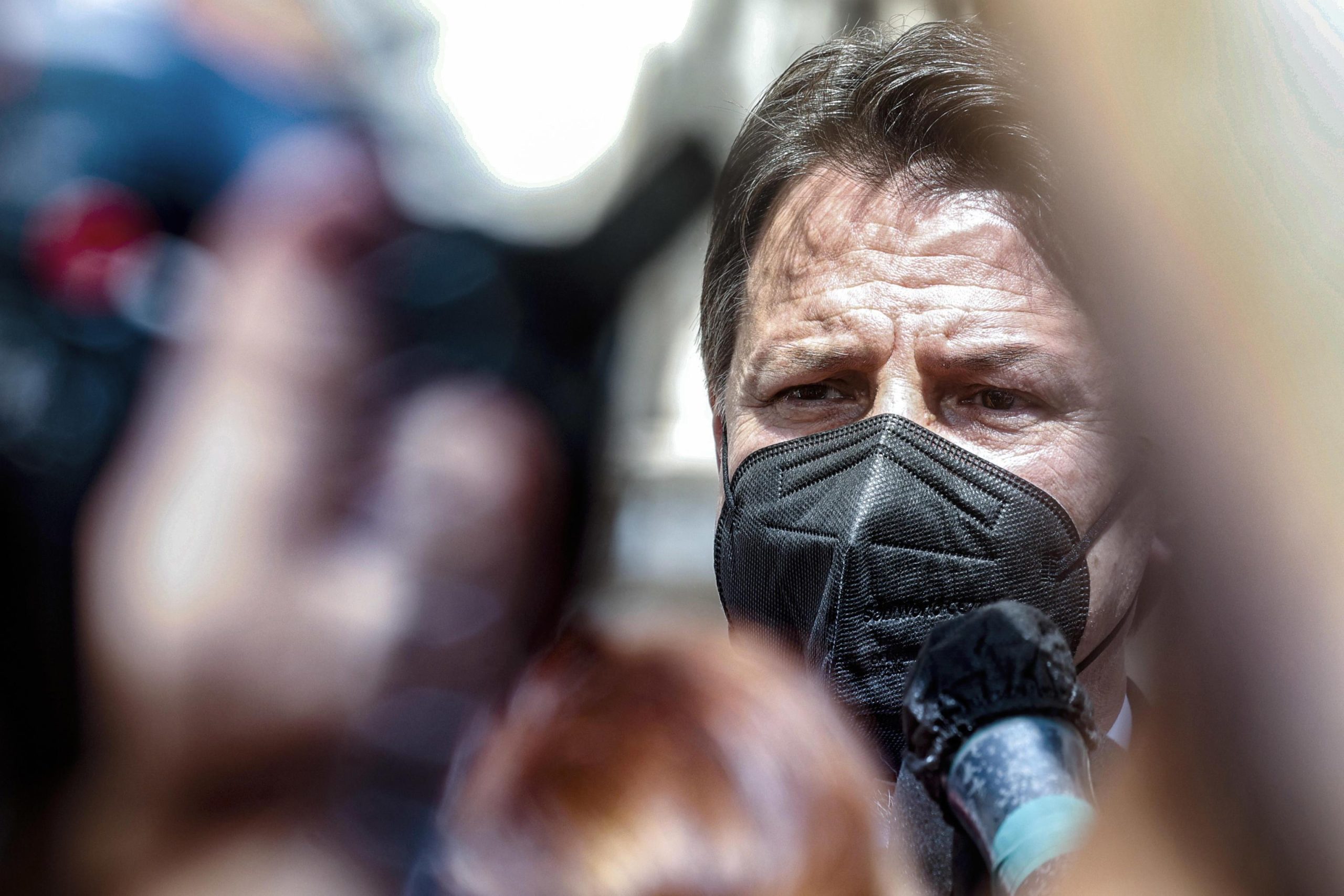 L’idea folle di Conte: «dialogo serrato con i Talebani che sembrano distesi»