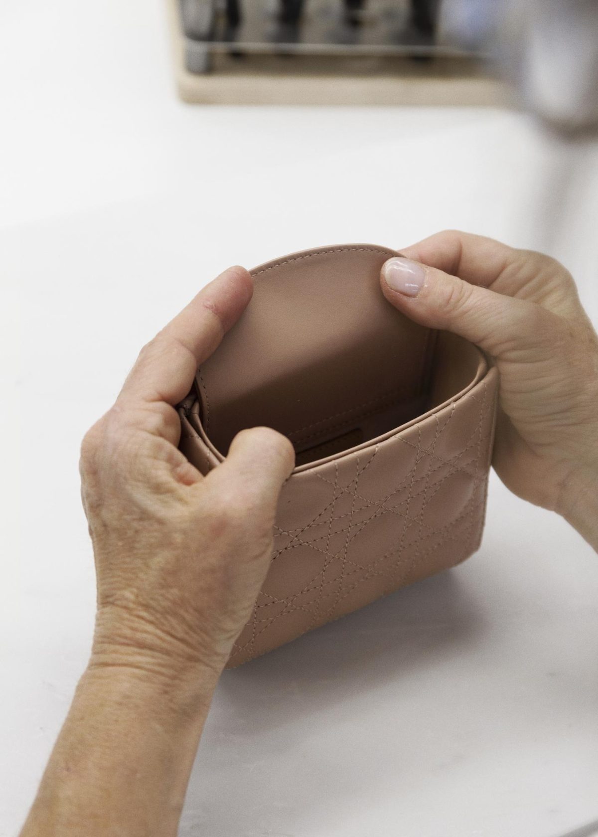 Galleria foto 'Tesoro, mi si è ristretta la borsa' - foto 25