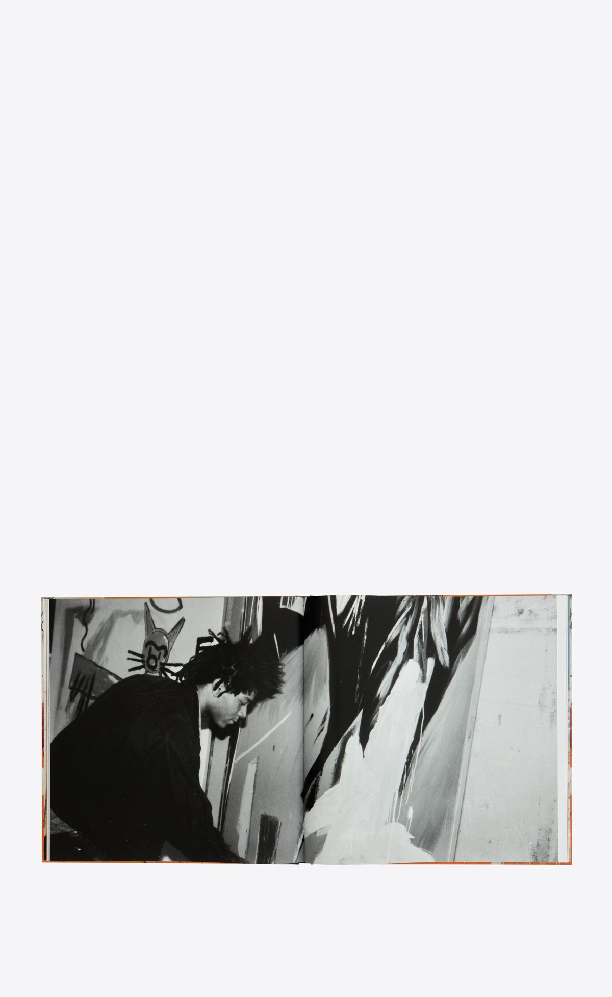 Galleria foto 'Saint Laurent firma una collezione speciale dedicata a Basquiat' - foto 15