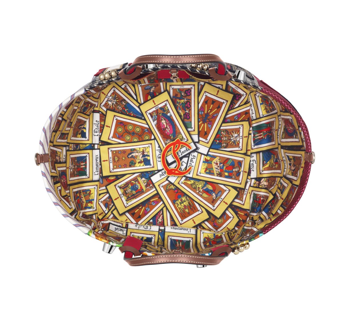 Galleria foto 'Tarot e Caracaba, le ispirazioni esoteriche delle scarpe e borse di Christian Louboutin' - foto 10