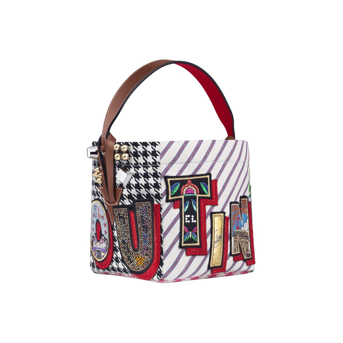 Galleria foto 'Tarot e Caracaba, le ispirazioni esoteriche delle scarpe e borse di Christian Louboutin' - foto 5