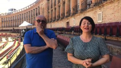 Le pillole di galateo di Petra e Carlo: dress code per le signore