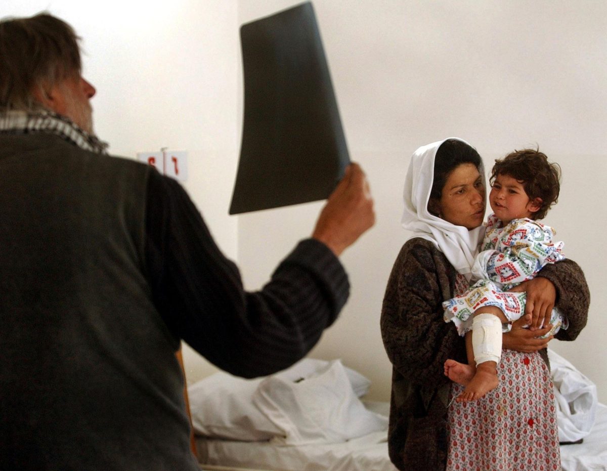 Galleria foto 'È morto Gino Strada' - foto 4