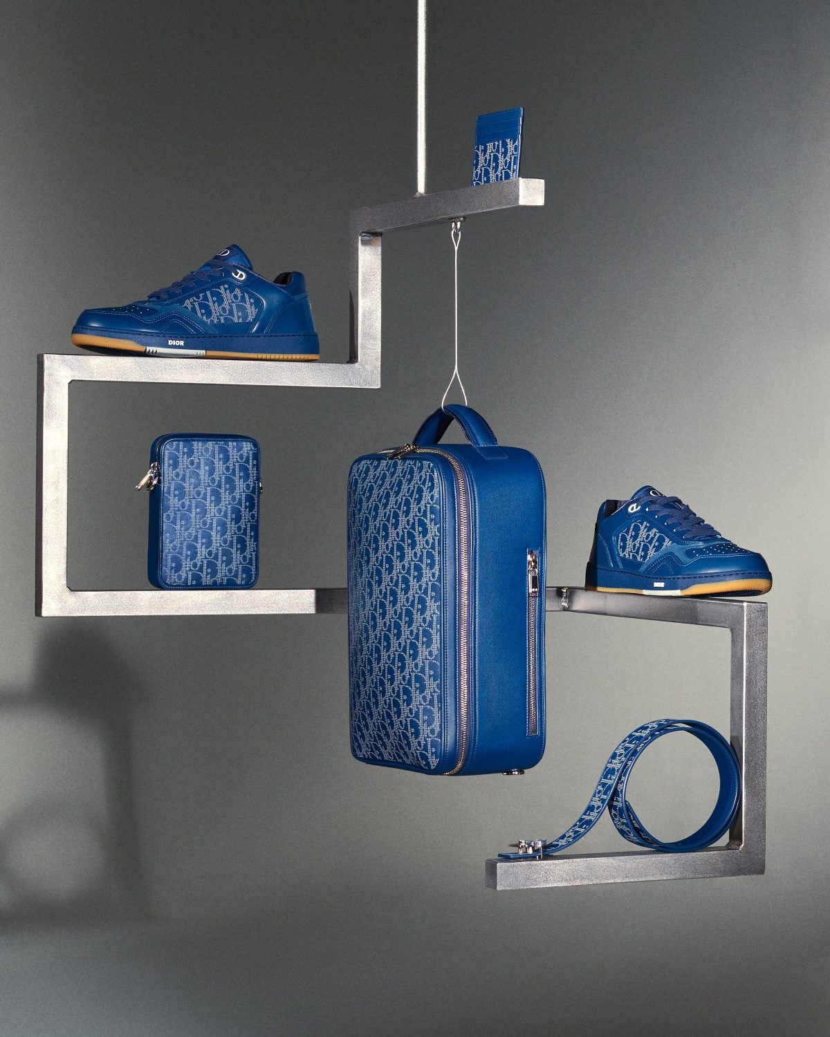 Galleria foto 'Il giro del mondo di Dior in quattro nuovi colori' - foto 2