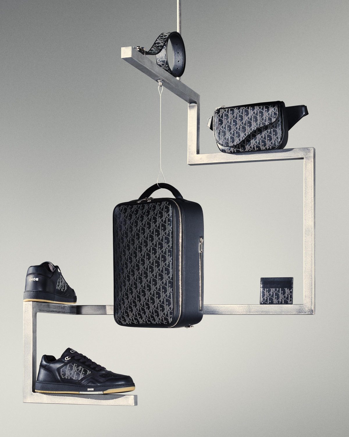 Galleria foto 'Il giro del mondo di Dior in quattro nuovi colori' - foto 4