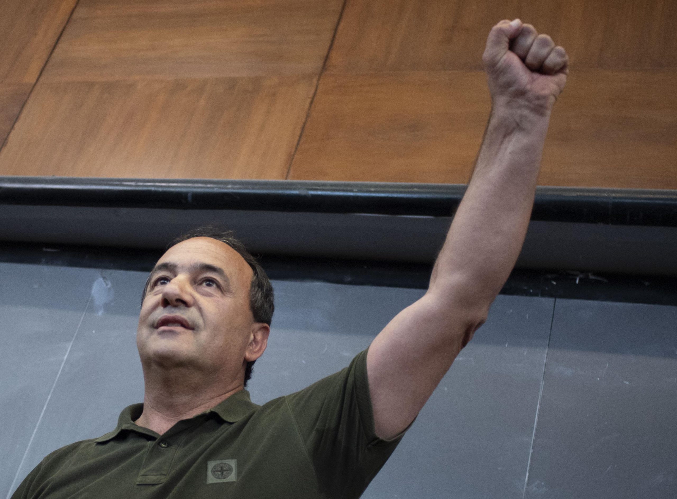 Lucano condannato. Il «Modello Riace» è associazione a delinquere