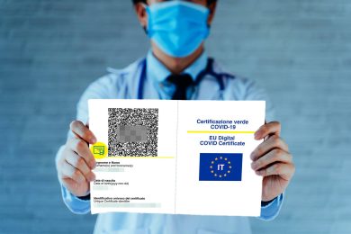 Gli insospettabili del «fake pass»