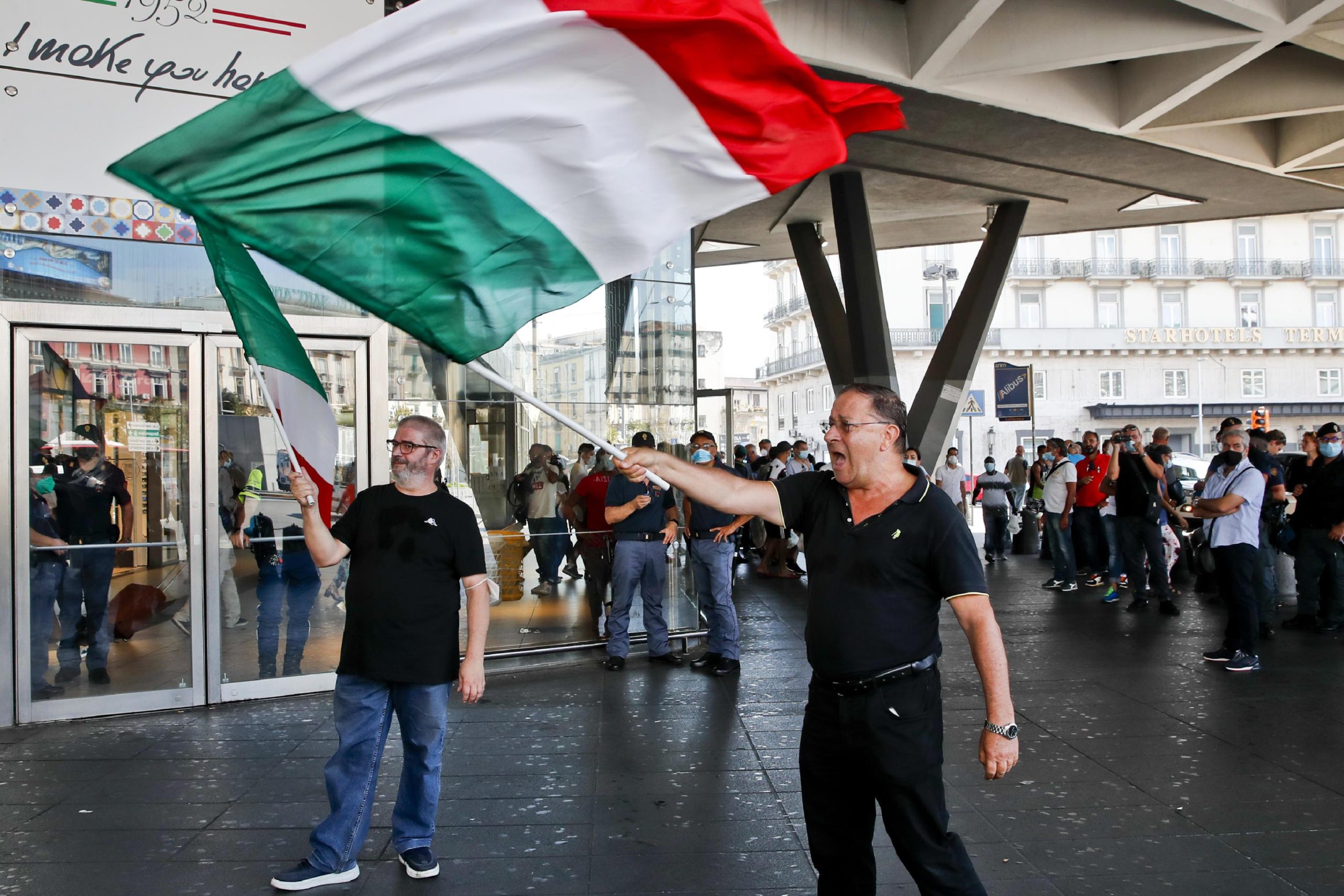 I media che gridano «al lupo no vax» creano solo terrore ingiustificato I media che gridano «al lupo no vax» creano solo terrore ingiustificato